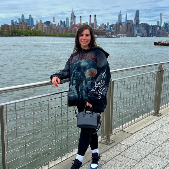 W E L C O M E - Picture 4 of 11